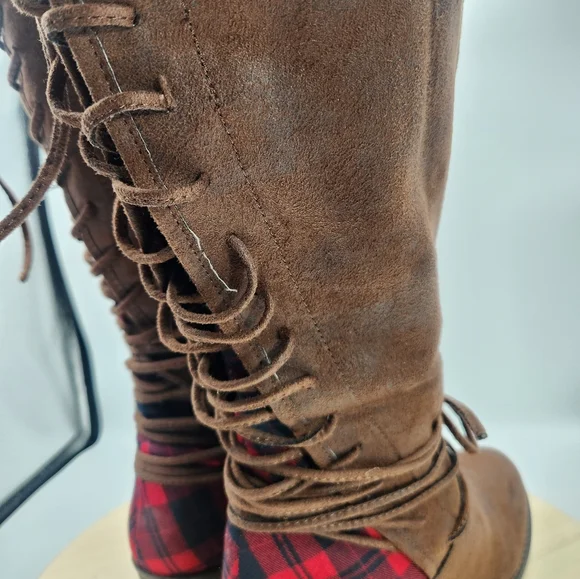 Very Volatile Marcel Women's Brown Boot sz 7 - Picture 10 of 15